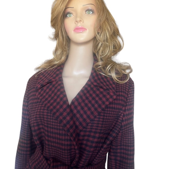 ANNE KLEIN Wool Blend wrap
Belted Notch Collar Coat size 12 - Picture 6 of 16